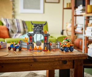 LEGO® Super Mario™ Mario Kart™ Замъкът на Bowser 72039 