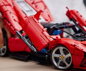 LEGO® Technic Ferrari Daytona SP3 42143 
