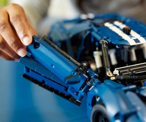 LEGO® Technic 2022 Ford GT 42154 