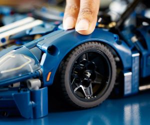LEGO® Technic 2022 Ford GT 42154 