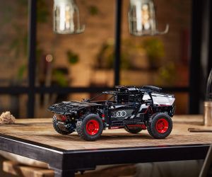 LEGO® Technic Audi RS Q e-tron 42160 