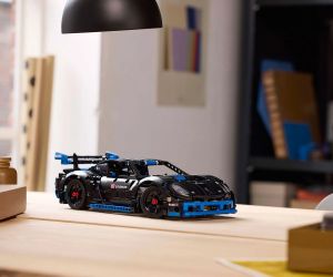 LEGO® Technic Състезателна кола PORSCHE GT4 E-PERFORMANCE 42176 
