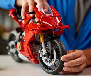 LEGO® Technic Мотоциклет Ducati Panigale V4 S 42202 