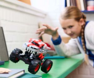 LEGO® Technic Monster Jam™ Thunderroarus™ с издърпване 42200 