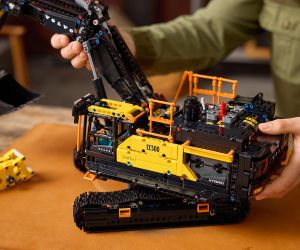 LEGO® Technic Екскаватор Volvo EC500 Hybrid 42215 
