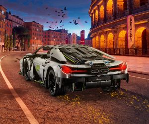 LEGO® Technic Спортна суперкола Lamborghini Revuelto 42214 