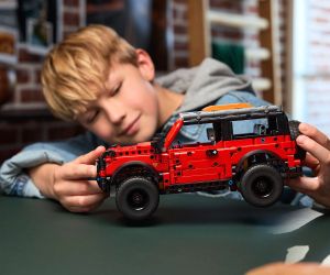 LEGO® Technic Джип Ford Bronco® 42213 