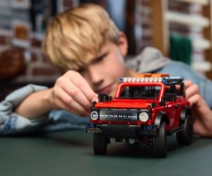 LEGO® Technic Джип Ford Bronco® 42213 