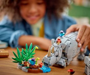 LEGO® Creator Диви животни Величествен носорог с птици 31171 