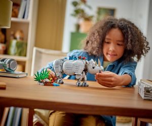 LEGO® Creator Диви животни Величествен носорог с птици 31171 