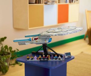 LEGO® Icons Star Trek U.S.S. Enterprise NCC-1701-D™ 10356 