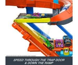 Hot Wheels City Гараж с каскада