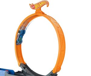 Hot Wheels Игрален комплект Транспортьор с писта и количка
