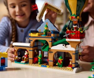LEGO® Icons Пощата на Дядо Коледа 10339
