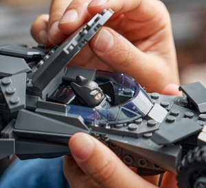 LEGO® DC Comics Super Heroes Batman™  Батман срещу Супермен Батмобил 76331