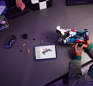 LEGO® Technic Състезателна кола BMW M4 GT3 EVO 42226
