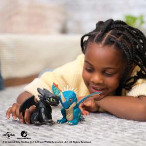 HOW TO TRAIN YOUR DRAGON Интерактивен мини дракон с 25 звука