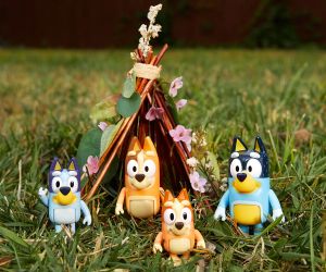 BLUEY Комплект 4 фигурки Блуи и семейство