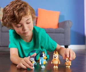 BLUEY Комплект 4 фигурки Блуи и семейство