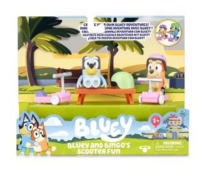 BLUEY Блуи и Бинго се забавляват със скутер