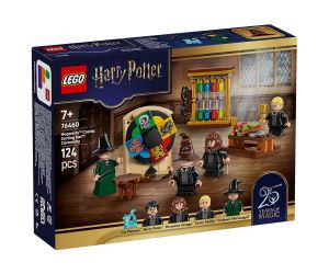 LEGO® Harry Potter™ Замъкът Хогуортс Церемония с разпределителната шапка 76460 