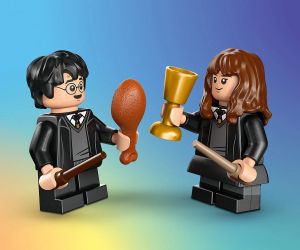 LEGO® Harry Potter™ Замъкът Хогуортс Церемония с разпределителната шапка 76460 