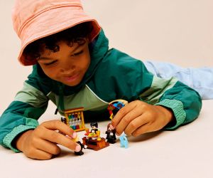 LEGO® Harry Potter™ Замъкът Хогуортс Церемония с разпределителната шапка 76460 