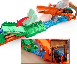 Hot Wheels Monster Trucks Игрален комплект писта с крокодилска каскада