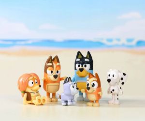 BLUEY Комплект 8 фигурки за игра