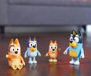 BLUEY Комплект 4 фигурки за игра, асортимент