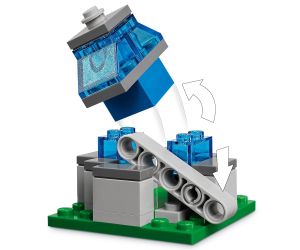 LEGO® Minecraft® Нападението на огнения призрак 21273