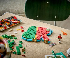 LEGO® Editions Кристиано Роналдо - футболни акценти 43012 