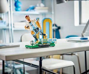 LEGO® Editions Лионел Меси - футболна легенда 43015 