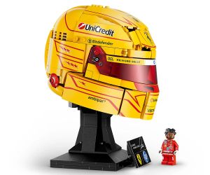 LEGO® Editions Каска на Луис Хамилтън от отбора на Scuderia Ferrari HP 43022 