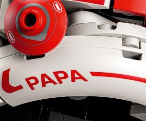 LEGO® Editions Каска на Чарлз Льоклер от Scuderia Ferrari HP 43014 