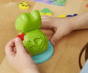 Play Doh Комплект жаба и пластелин