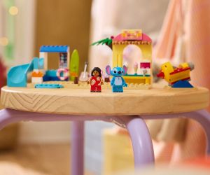 LEGO® Disney™ Забавление на плажа с Лило и Стич 43280 