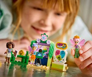 LEGO® Friends Въртележка с цветя и чаени чаши 42702 