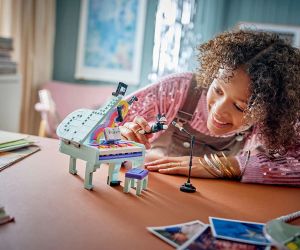 LEGO® Creator Пиано с котка и музикална украса 31392 