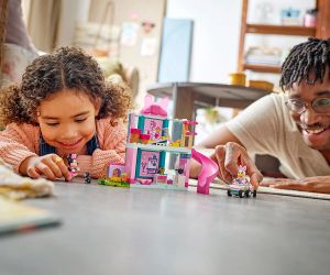 LEGO® Disney Хотел за домашни любимци на Мини 43274 