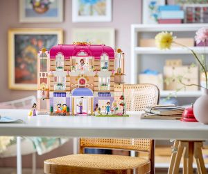 LEGO® Friends Грандхотел Хартлейк Сити 42704 