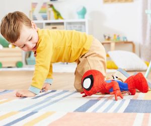 Spidey Танцуващ и пълзящ Спайди