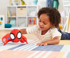 Spidey Танцуващ и пълзящ Спайди