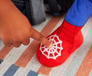 Spidey Танцуващ и пълзящ Спайди