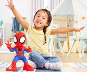 Spidey Танцуващ и пълзящ Спайди