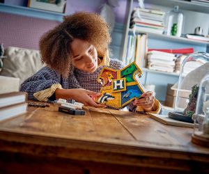 LEGO® Harry Potter Гербът на Хогуортс 76462 