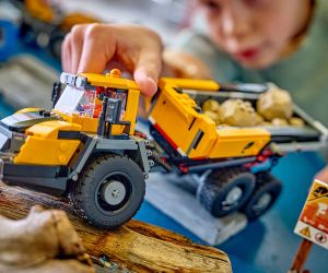 LEGO® City Самосвал и товарач с челно товарене 60494 