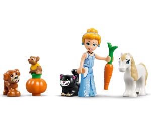 LEGO® Disney Princess Замъкът на животните-приятели на Пепеляшка 43283 