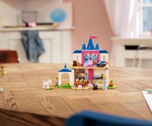 LEGO® Disney Princess Замъкът на животните-приятели на Пепеляшка 43283 