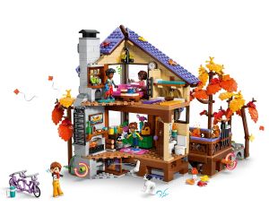 LEGO® Friends Уютна есенна горска хижа 42705 